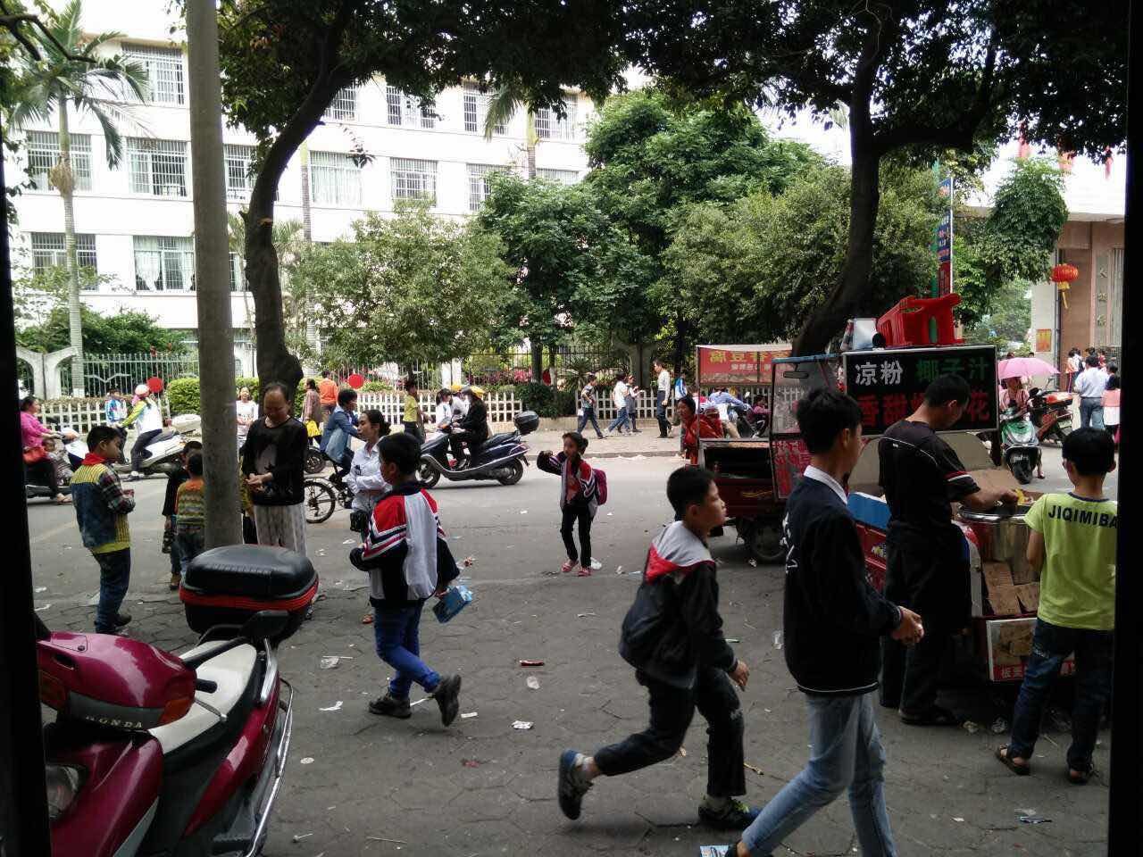 易視界沙塘小學店選址成功