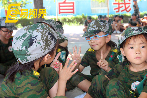 小朋友們開心應(yīng)對每天的挑戰(zhàn)，加油！