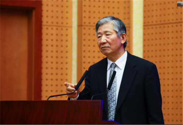 國務(wù)院發(fā)展研究中心原副主任、中國企業(yè)評價(jià)協(xié)會(huì)會(huì)長 侯云春