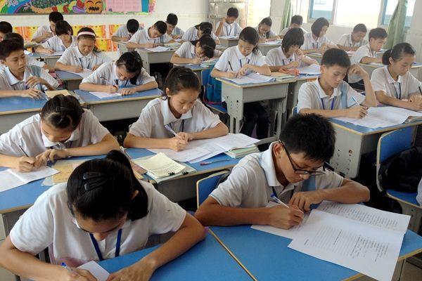 孩子近視教室座位往前坐可以嗎？