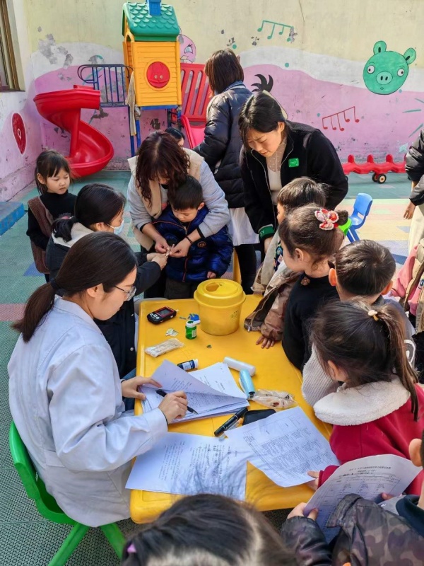 易視界走進校園開展科學(xué)防控近視的活動